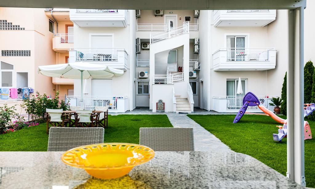 Niki Apartments Chrysi Ammoudia Exterior foto