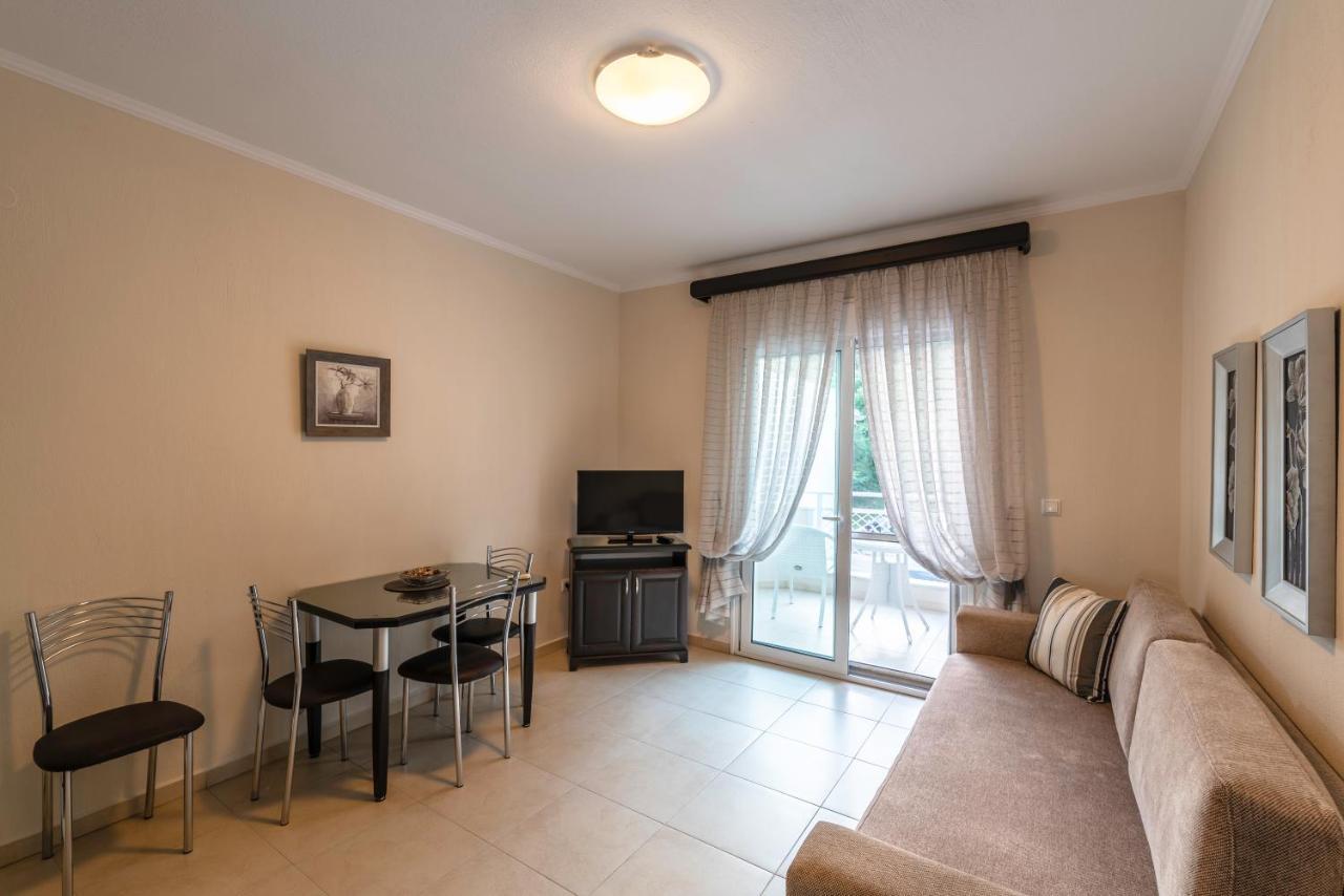 Niki Apartments Chrysi Ammoudia Exterior foto